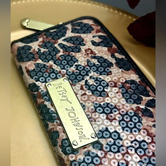 Betsey Johnson Leopard Print “Sequin”  Zip Around Wallet - Picture 7 of 13